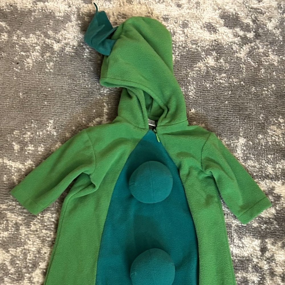 Little Me Baby/Infant Pea Pod Bunting Costume One Size Up to 17lb